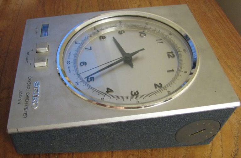 What is Quartz Crystal Chronometer? MarineGyaan